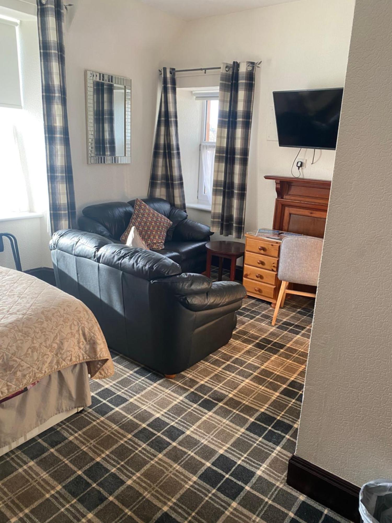 Cromarty View Guest House Accommodations & B&B Dingwall Exterior photo