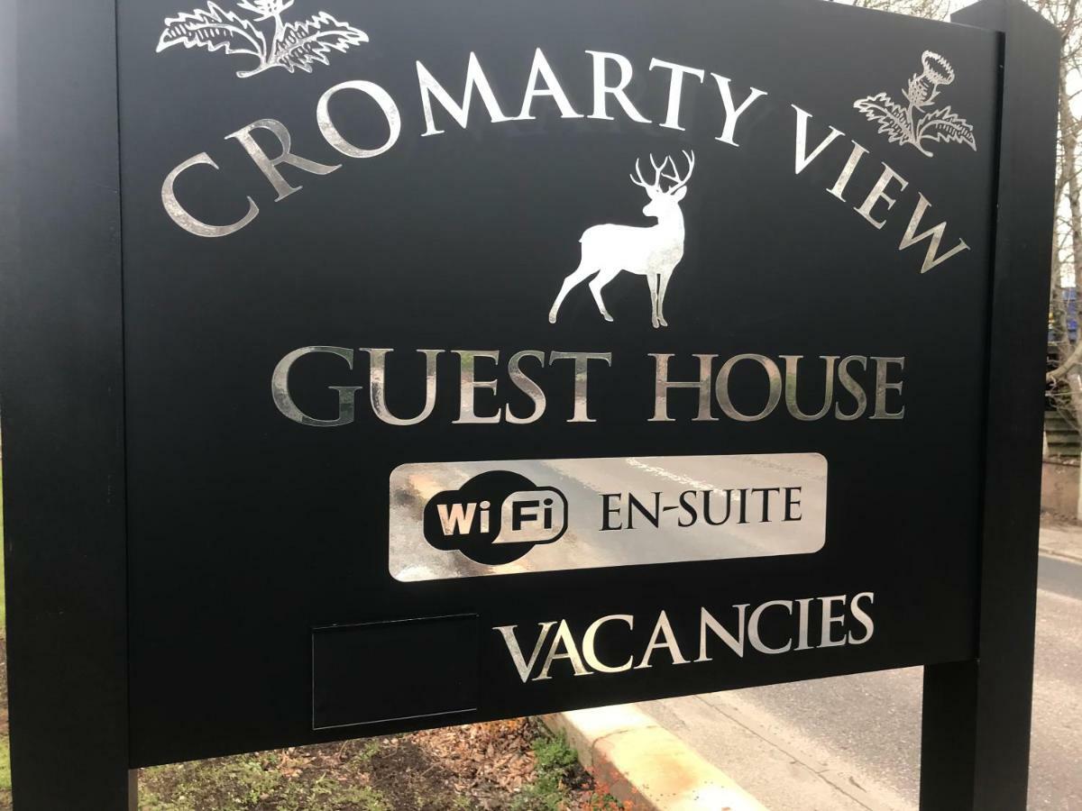 Cromarty View Guest House Accommodations & B&B Dingwall Exterior photo